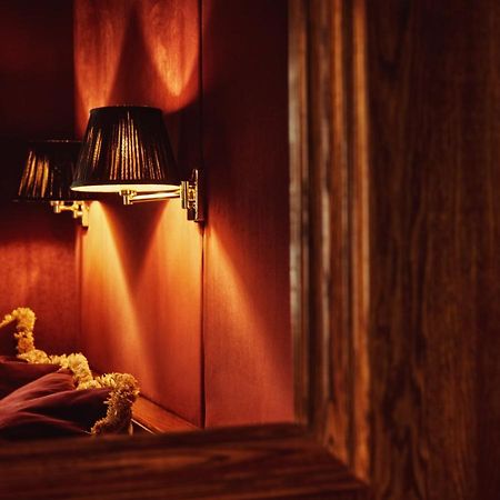House Of Gods Royal Mile Hotel Edinburgh Bagian luar foto