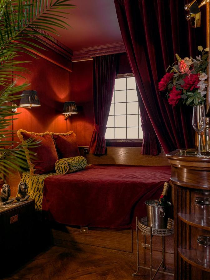 House Of Gods Royal Mile Hotel Edinburgh Bagian luar foto