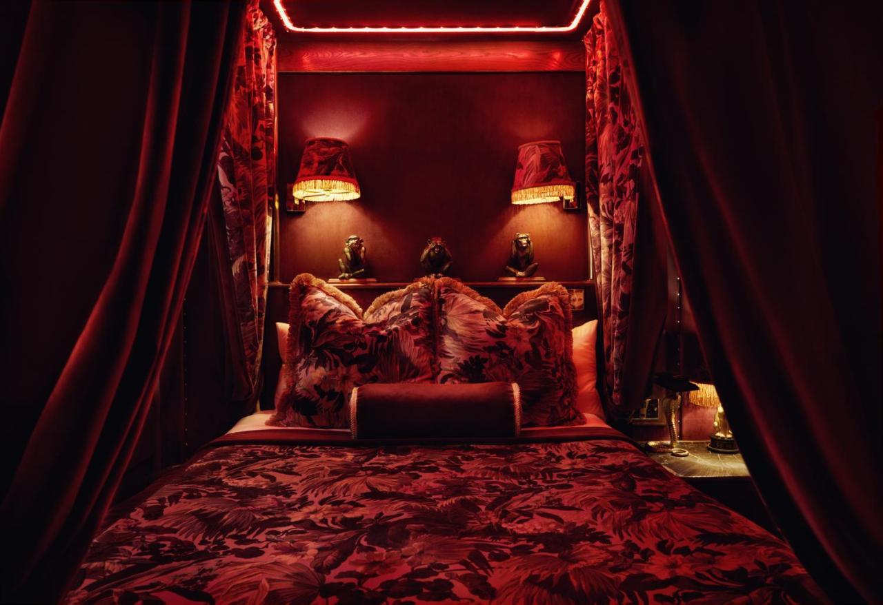 House Of Gods Royal Mile Hotel Edinburgh Bagian luar foto