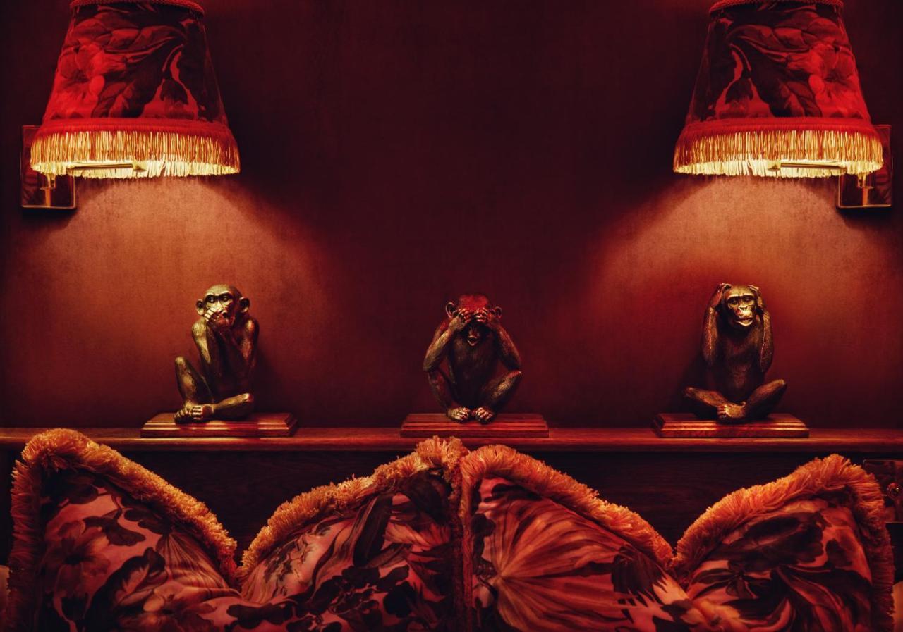 House Of Gods Royal Mile Hotel Edinburgh Bagian luar foto